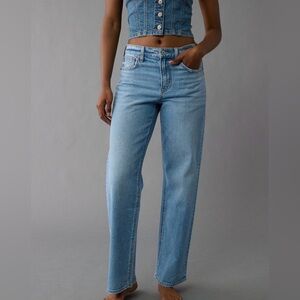 AE Strigid High-Waisted Stovepipe Jean Size 8 Long